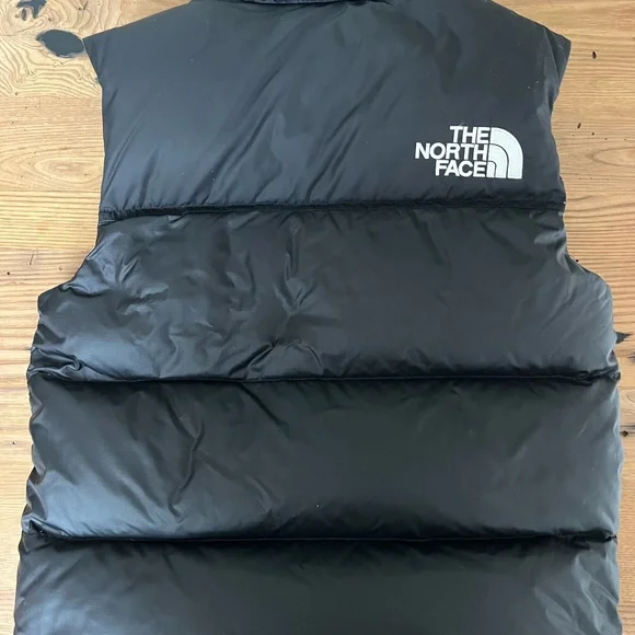 Women's The North Face Black Puffer Down Vest - Classic Logo - Picture 3 of 3